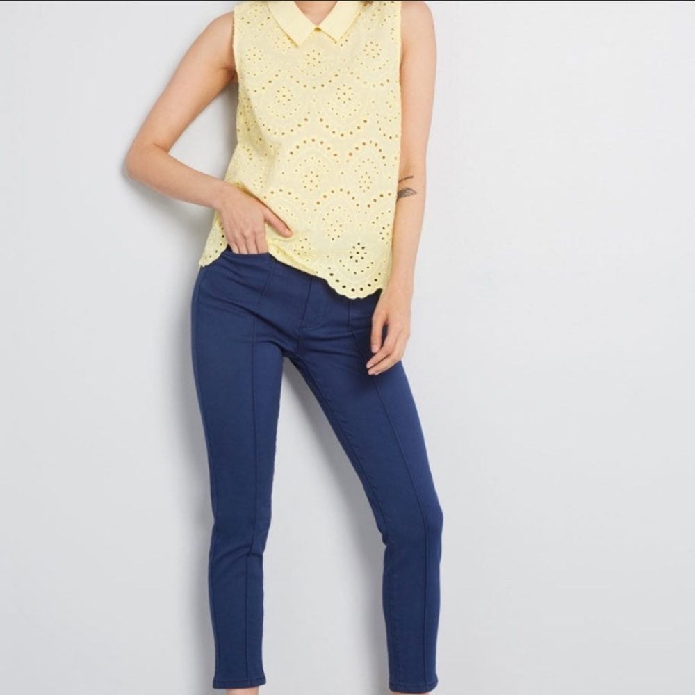 ModCloth Eyelet In The Sun Top - Picture 3 of 8